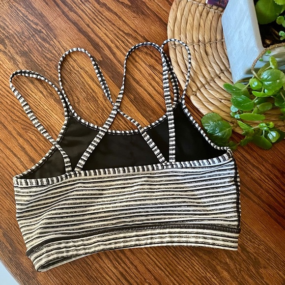 EUC Striped Legging and Bra Set - Picture 7 of 7